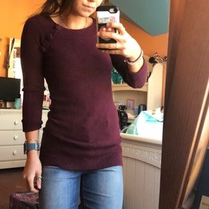 Maroon sweater top